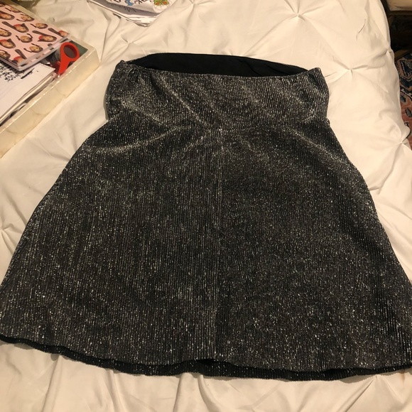 Strapless Black and Silver Mini Dress Size 1x - Picture 4 of 4